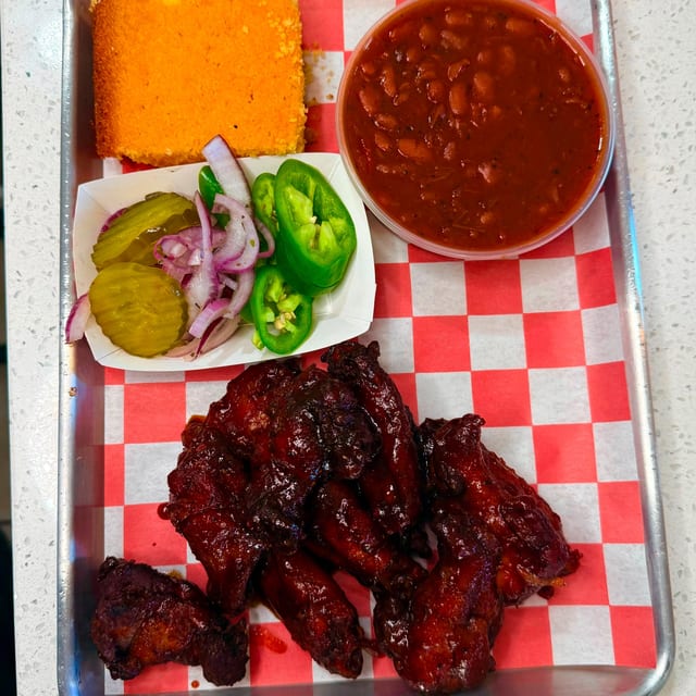 1 Pound Chicken Wings Combo.